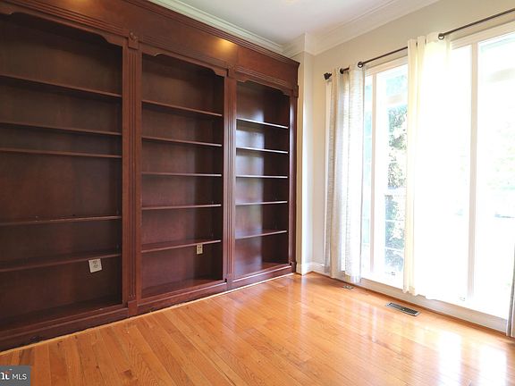 4th image of 22078 Vantage Pointe Pl