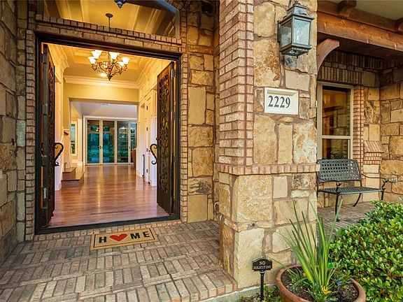 3rd image of 2229 Cotswold Valley Ct
