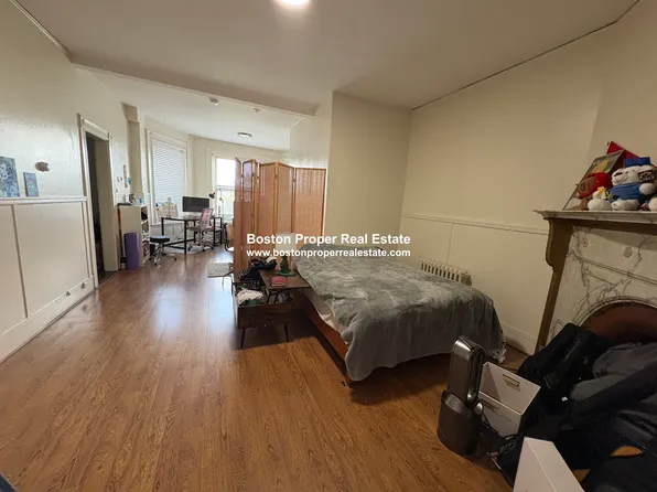 27 Bay State Rd #3, Boston, MA 02215