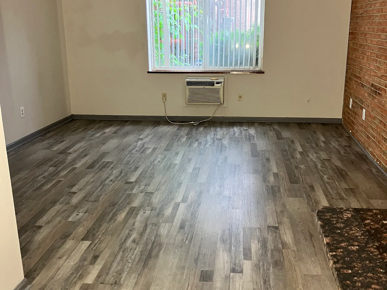 The Stockade Apartments — Photo 2