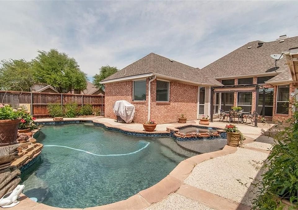 2nd image of 2252 Cross Timber Dr