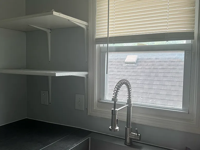 443 Wallace Ave #MAIN — Photo 10