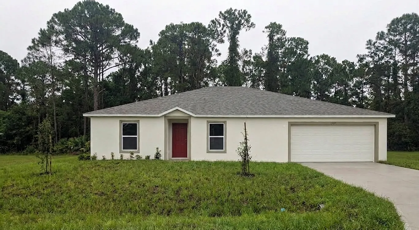 4 bed, 2052 sqft, $2,200 — Photo 1