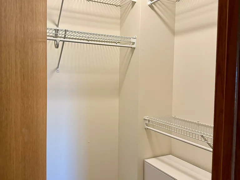 616 Shardlow Ln NE — Photo 17