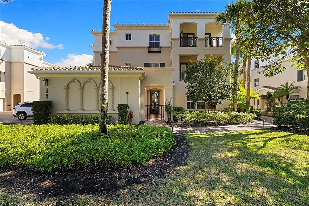 3 bed, 2.0 bath, 2420 sqft, $21,000 — Photo 3