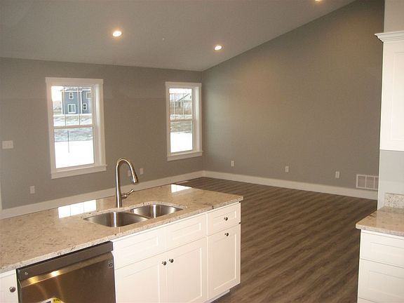 5th image of 4168 N Paul Cir