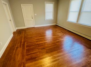 651 Academy Ave, Providence, RI 02908