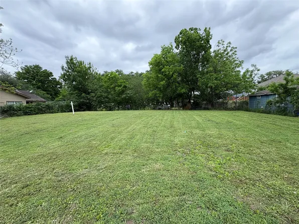 4503 Collingsworth St, Houston, TX 77026