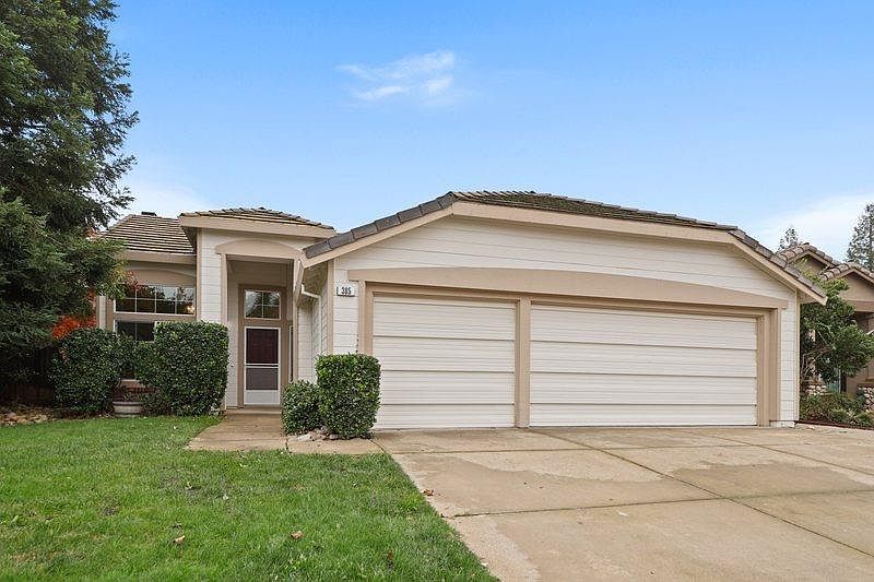 1st image of 385 Fisher Ct
