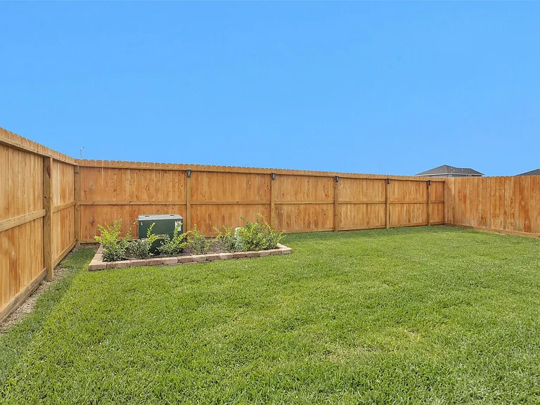 3518 Grassland Dr — Photo 28