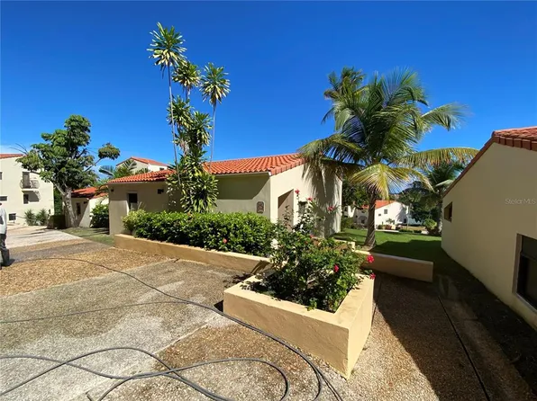 100 Candelero #2083, Humacao, PR 00791