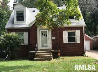 2144 S Walnut St, Springfield, IL 62704