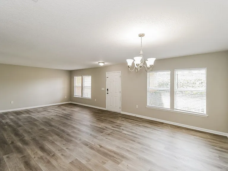 76309 Deerwood Dr — Photo 5