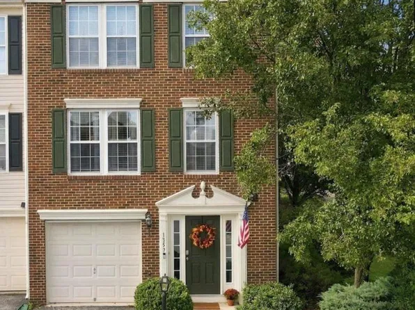 1357 Steed St, Ranson, WV 25438