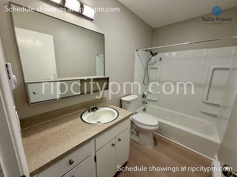 21723 SE Alder Dr #1 — Photo 8