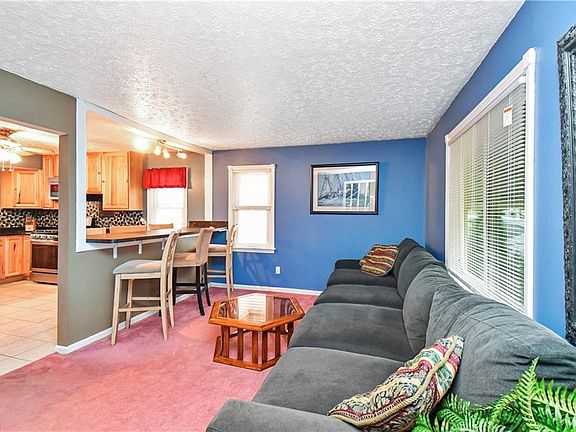 4th image of 23336 Roger Dr