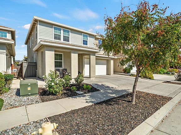 2nd image of 945 Mendocino Ct