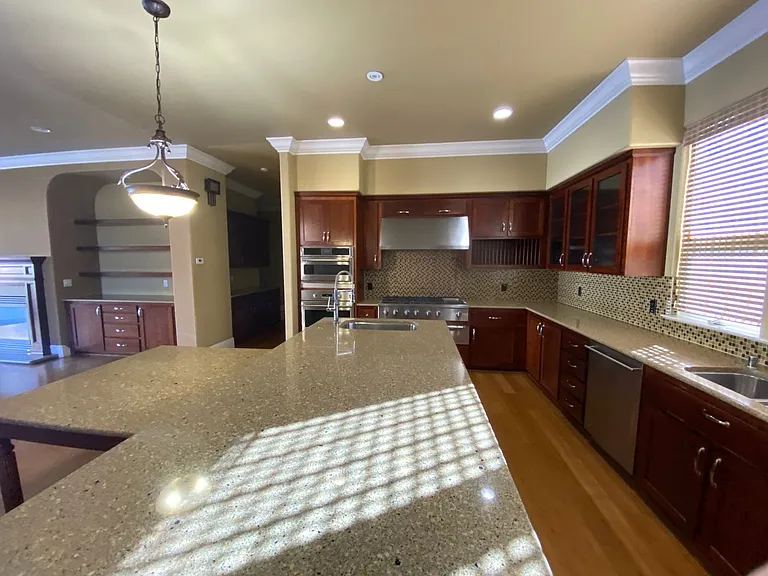 661 Arlene Ct — Photo 23