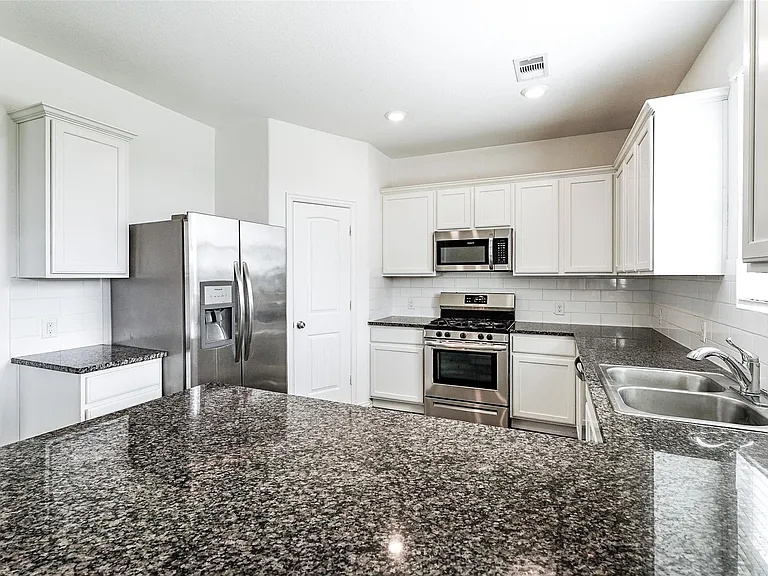 9011 Beacon Mill Dr — Photo 13