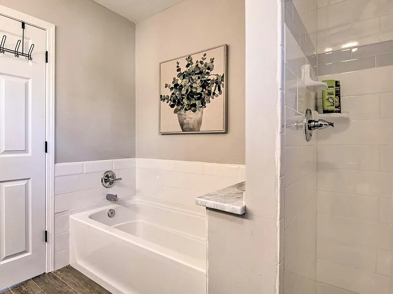 2488 Mellville Ave — Photo 13