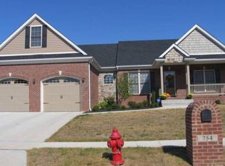 754 Seth Dr, Versailles, KY 40383