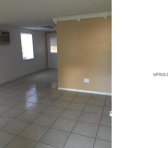 2nd image of 1135 Canal St APT A