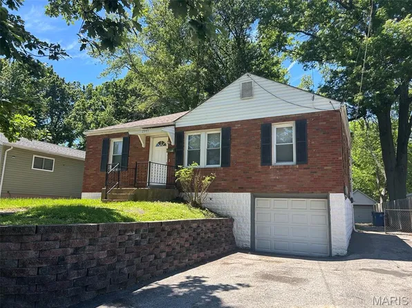 2945 Hilleman Ave, Saint Louis, MO 63114