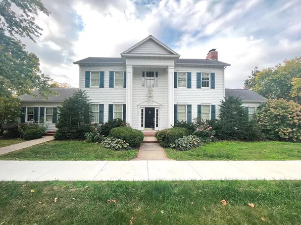 310 W Broadway St, Brunswick, MO 65236