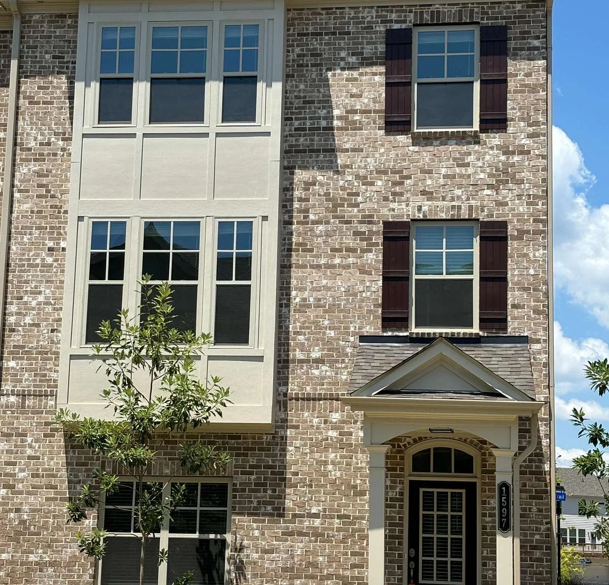 4 bed, 3.5 bath, 2430 sqft, $3,195 — Photo 1