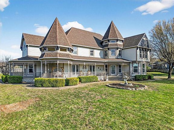 2nd image of 15401 Antioch Rd