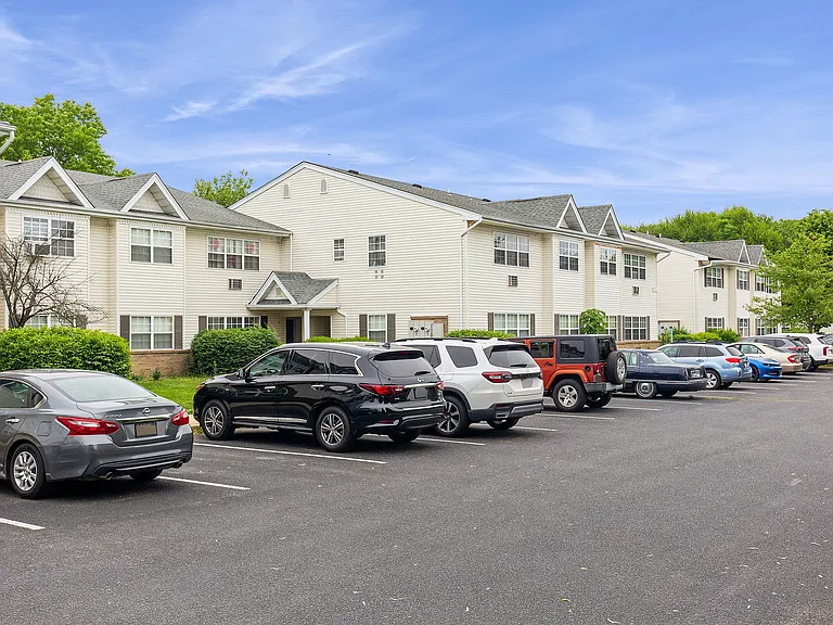 Zen Long Island at Bay Shore 55+ Community — Photo 25