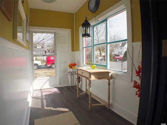 4th image of 16 Somerset Ave