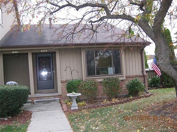 3rd image of 41583 Bedford Dr