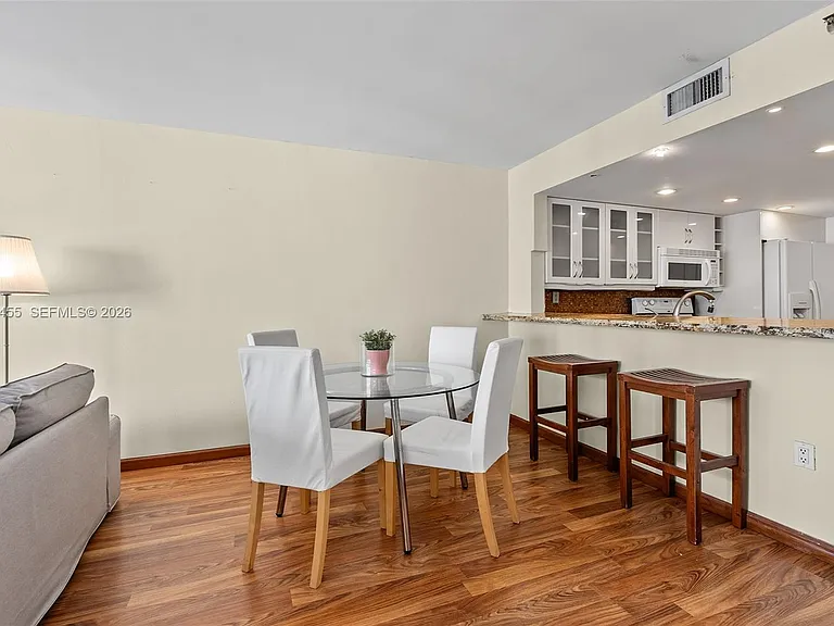 555 NE 15th St #14G — Photo 2