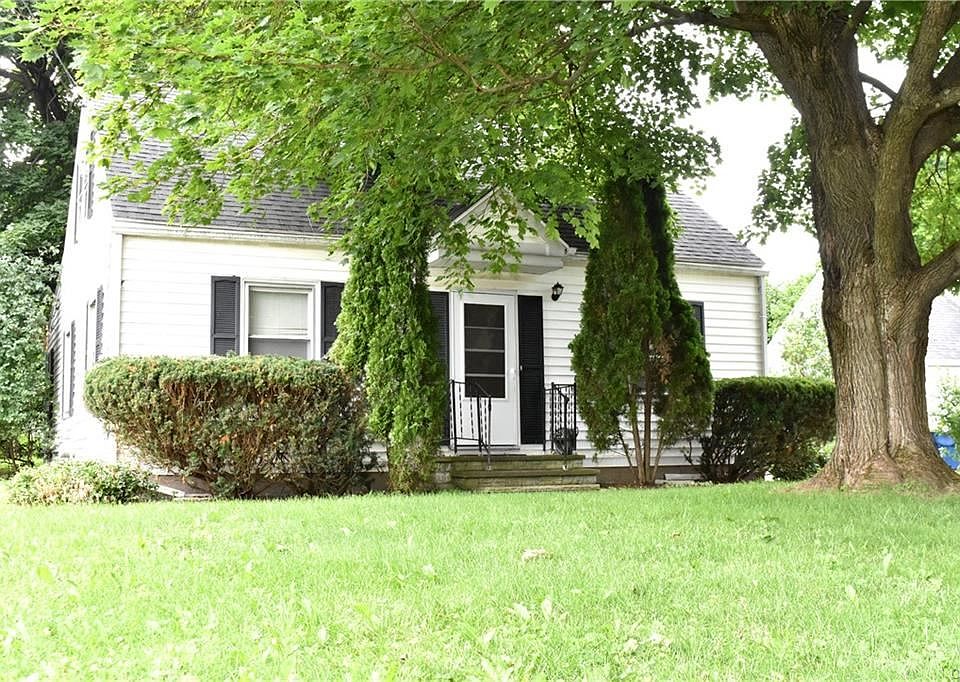 1st image of 111 Arbordale Pl