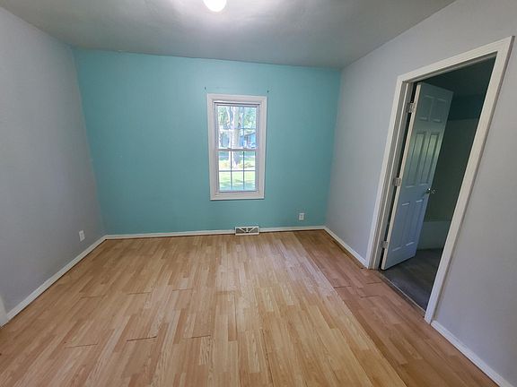 5th image of 5304 Concord Ave