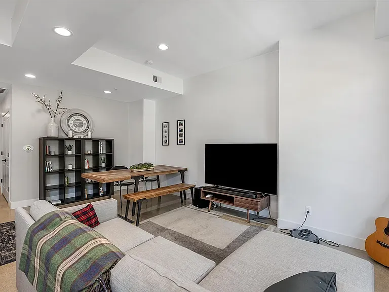 262 Mack Ave #1 — Photo 11