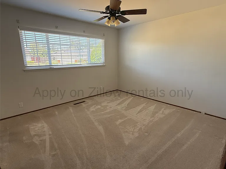 5116 Troy Ave — Photo 11