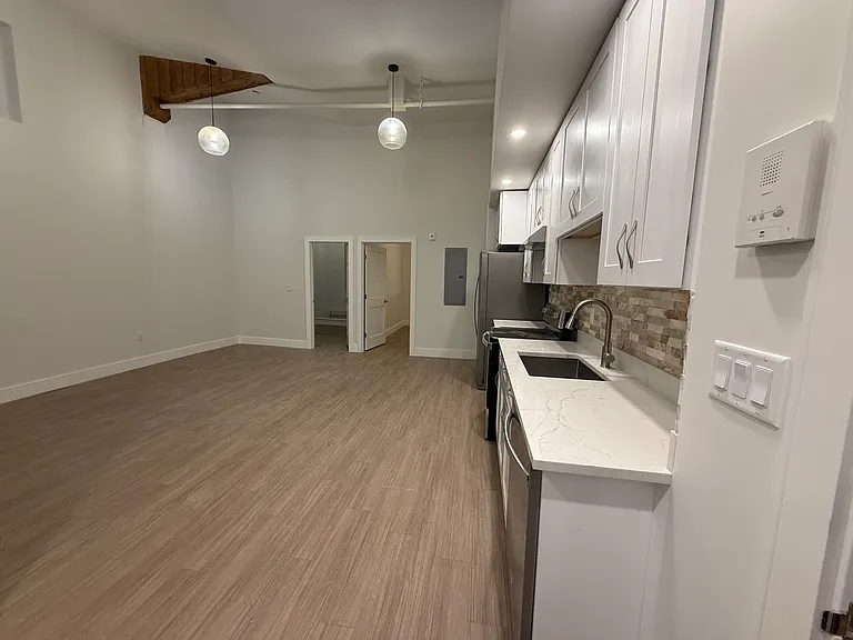 133 Merrimack St #1 — Photo 7