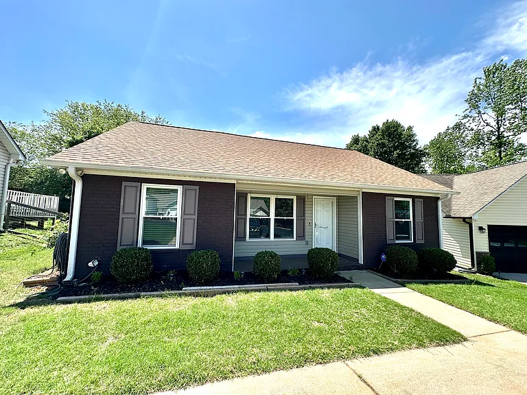221 Frying Pan Ct — Photo 1