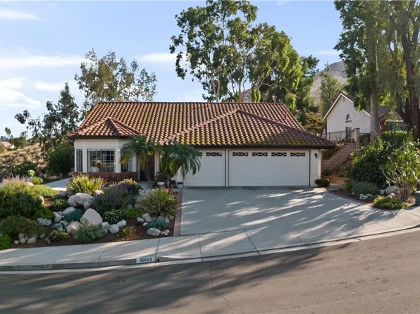 16665 Lake Knoll Pkwy, Riverside, CA 92503