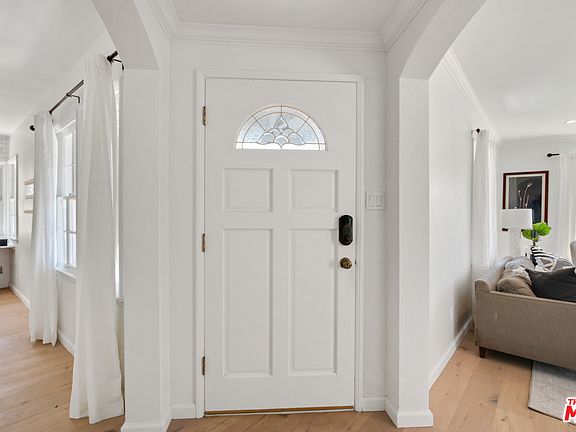 5th image of 4439 W 61st St