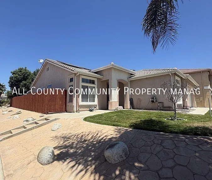 39560 Bonaire Way — Photo 4