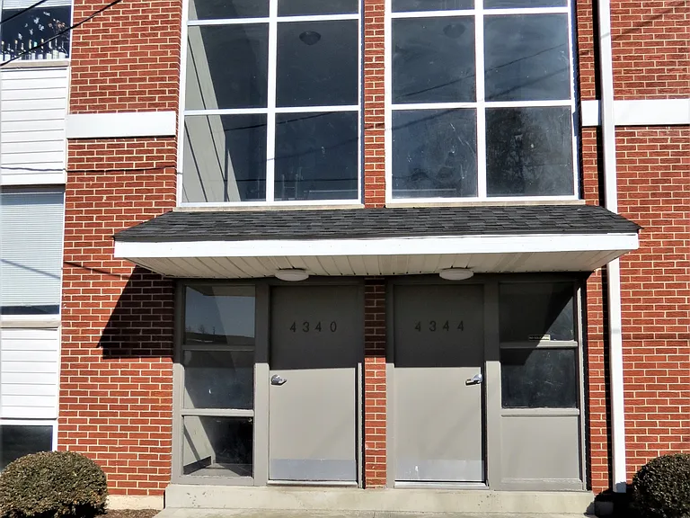 4318 Walker Ln — Photo 115