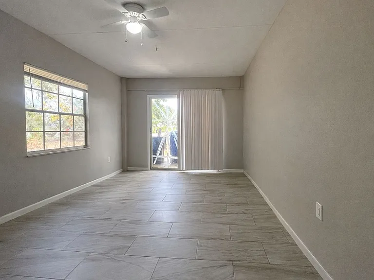 424 Cactus Cir — Photo 7