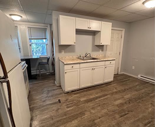 3rd image of 213 Lincoln St APT 1R