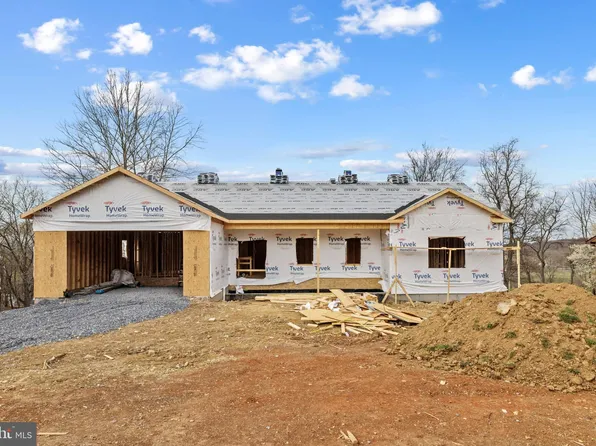 1629 Commonwealth, Front Royal, VA 22630