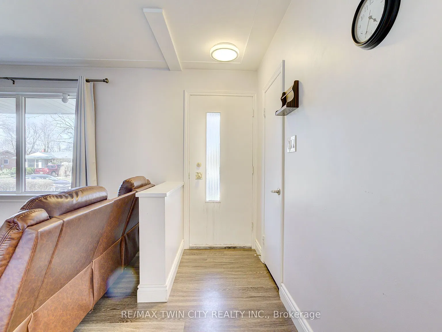 2 bed, $2,400 — Photo 3