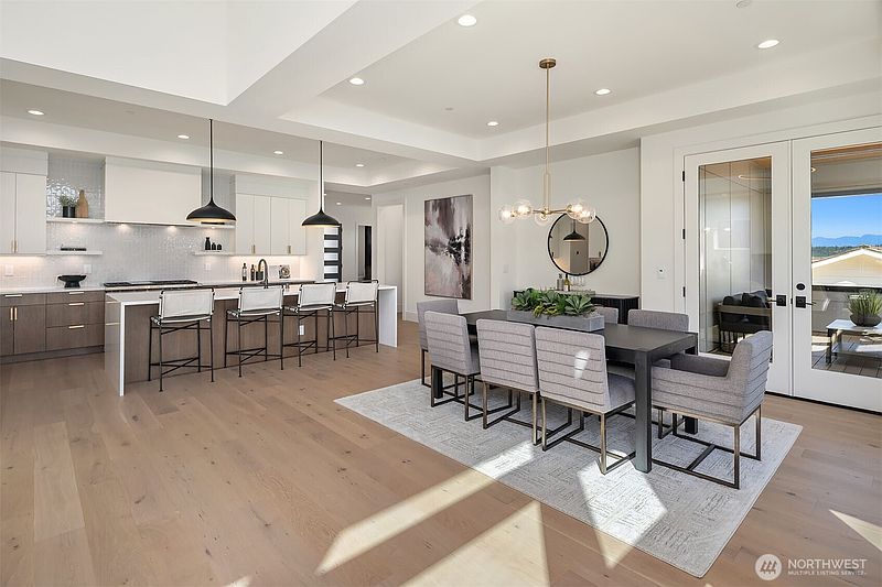 5th image of 16667 SE 26th Street