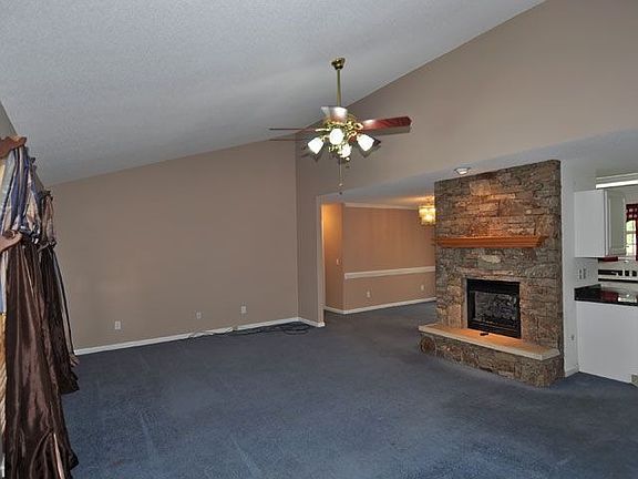2nd image of 115 Woodland Ln